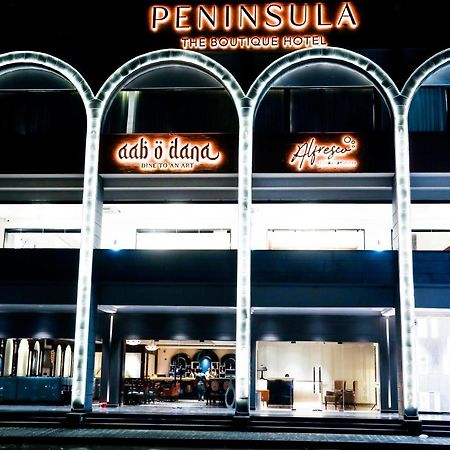 Hotel Peninsula Panchkula Exteriör bild